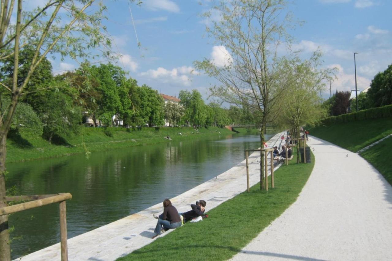 Riverside Ljubljanica With Private Parking Apartamento Liubliana Exterior foto